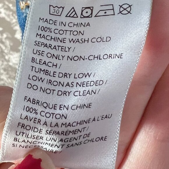 BDG Boyfriend Low-Rise Distressed Medium Wash Denim Shorts Jeans Shorts Size 27 - Picture 7 of 7